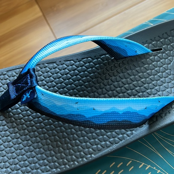 Unisex Chaco Flip custom made Women’s 10 / Men’s 8 - Picture 3 of 3